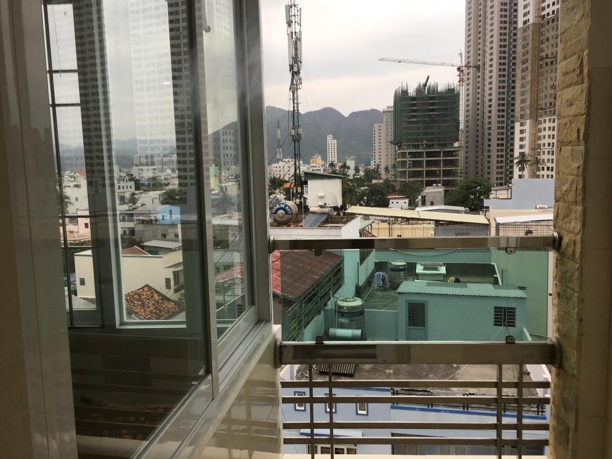 Duy Huy Hotel & Apartment Nha Trang Bagian luar foto